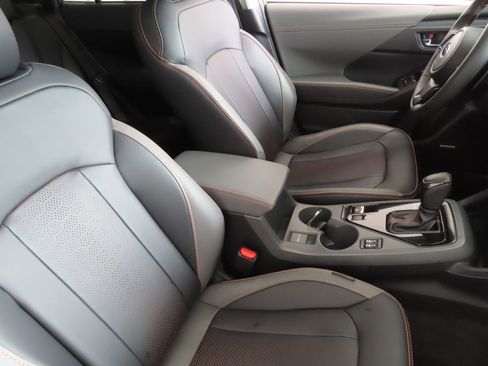 Certified 2025 Subaru Crosstrek 2.5i Limited w/ Crosstrek Mirror Package image 28