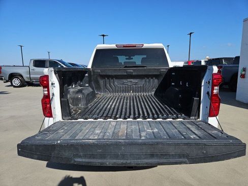 Used 2022 Chevrolet Silverado 1500 LT RWD image 25