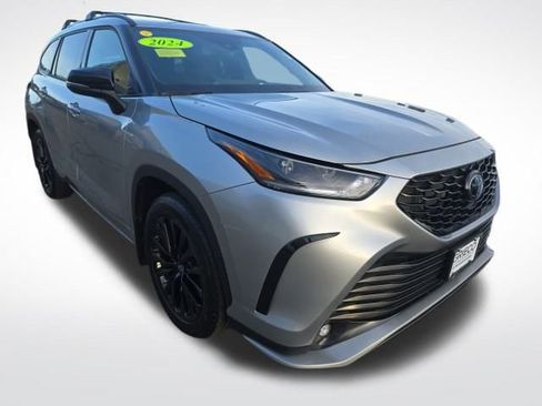 Used 2024 Toyota Highlander XSE image 1