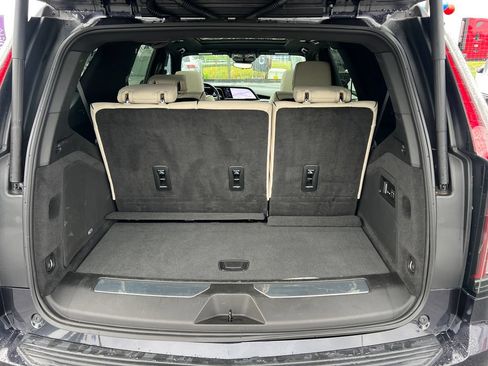 Used 2023 Cadillac Escalade Sport w/ Touring Package RWD image 18