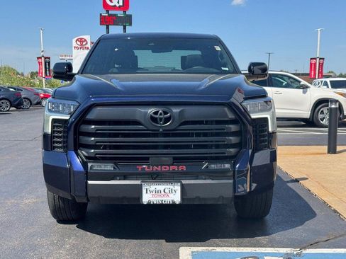 Used 2025 Toyota Tundra Limited AWD/4WD image 10
