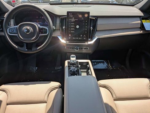 New 2026 Volvo XC90 T8 Ultra w/ Protection Package Premier AWD/4WD image 17