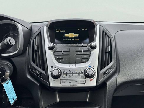 Used 2017 Chevrolet Equinox LT FWD image 26