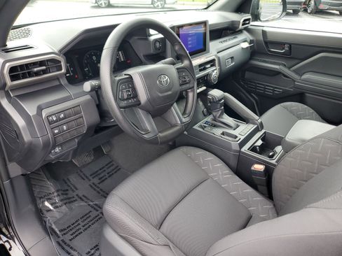 Used 2025 Toyota Tacoma SR image 20