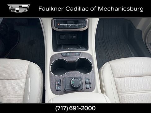 Used 2022 GMC Acadia Denali w/ Denali Ultimate Package image 24