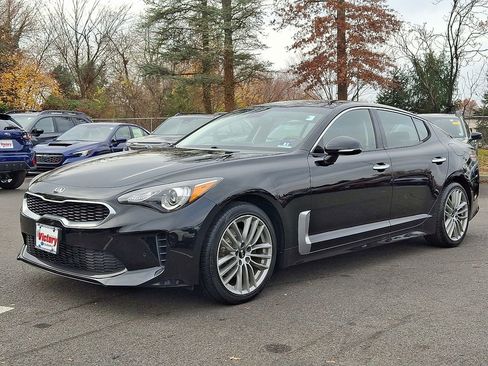 Used 2018 Kia Stinger image 3