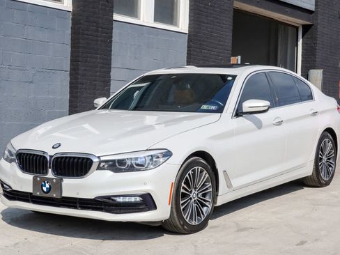 Used 2017 BMW 530i xDrive AWD/4WD image 3