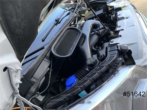 Used 2018 Ford Transit 150 XLT image 18