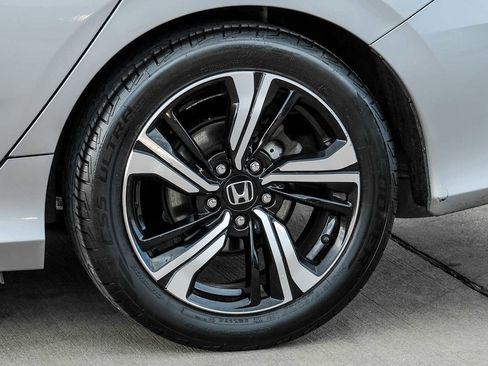 Used 2017 Honda Civic Touring image 54