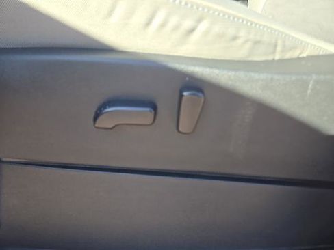 Certified 2022 Nissan Frontier SV w/ Technology Package image 10