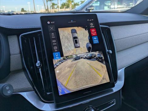 New 2026 Volvo XC90 B6 Plus w/ Protection Package Premier image 9