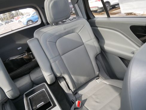 Used 2020 Lincoln Aviator Reserve w/ Equipment Group 201A image 14