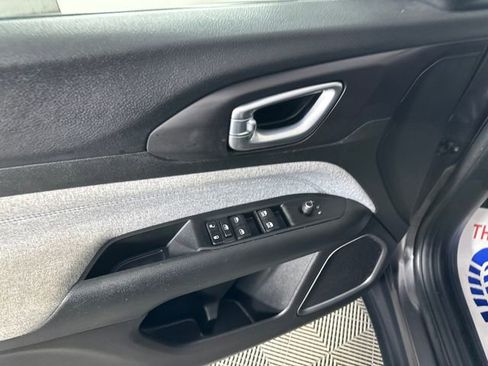 Certified 2022 Jeep Compass Latitude image 20