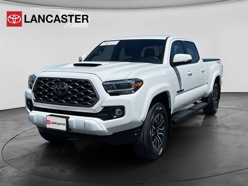 Certified 2023 Toyota Tacoma TRD Sport image 3