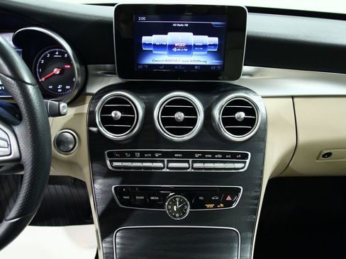 Used 2017 Mercedes-Benz C 300 4MATIC Sedan image 20