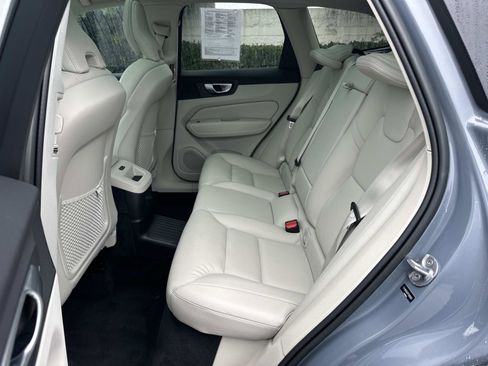 Certified 2023 Volvo XC60 T8 Plus w/ Climate Package image 21