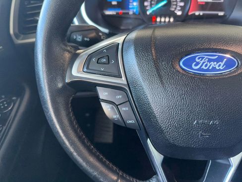 Used 2020 Ford Edge SEL FWD image 30