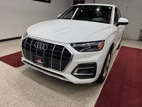 Used 2021 Audi Q5 Prestige w/ Prestige Package AWD/4WD image 5