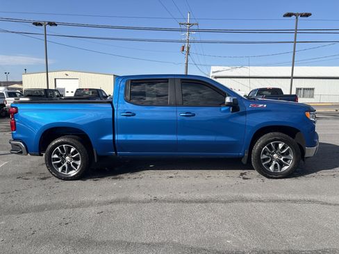 Used 2022 Chevrolet Silverado 1500 LT w/ All Star Edition Plus image 2