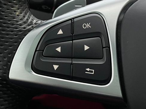 Used 2019 Mercedes-Benz SL 550 image 36