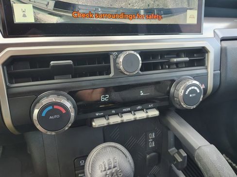 Used 2026 Toyota Tacoma TRD Off-Road AWD/4WD image 19