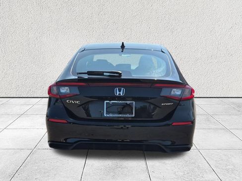 Used 2024 Honda Civic Sport image 4