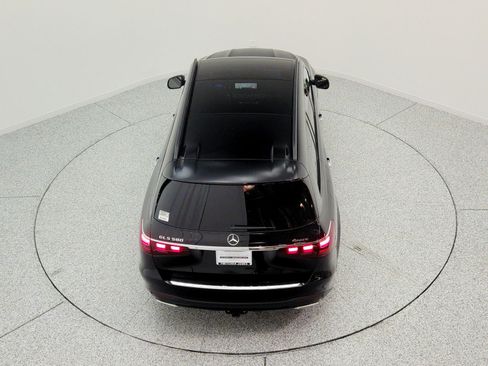 New 2026 Mercedes-Benz GLS 580 4MATIC image 21