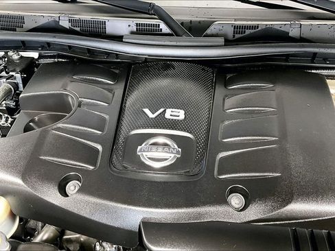 Used 2024 Nissan Armada Platinum w/ Captain's Chairs Package image 31