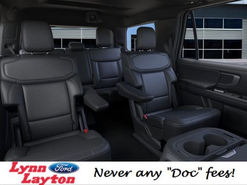New 2025 Ford Expedition Platinum w/ Stealth Appearance Package image 11