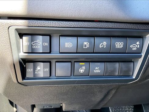 Used 2026 Toyota Tundra Platinum image 13