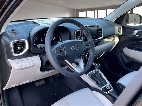 New 2026 Hyundai Venue SEL image 7
