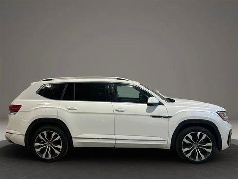 Used 2023 Volkswagen Atlas SEL Premium AWD/4WD image 6