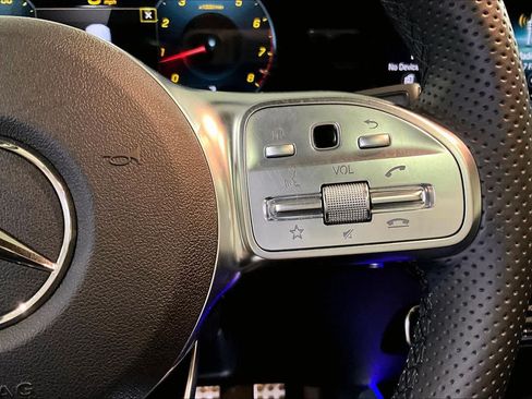 Used 2022 Mercedes-Benz GLA 250 image 24