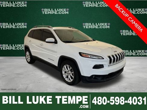 Used 2018 Jeep Cherokee Latitude image 1