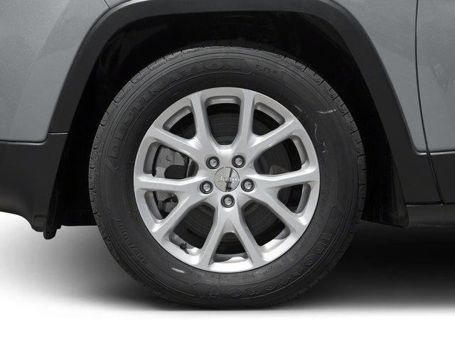 Used 2016 Jeep Cherokee Sport FWD image 14