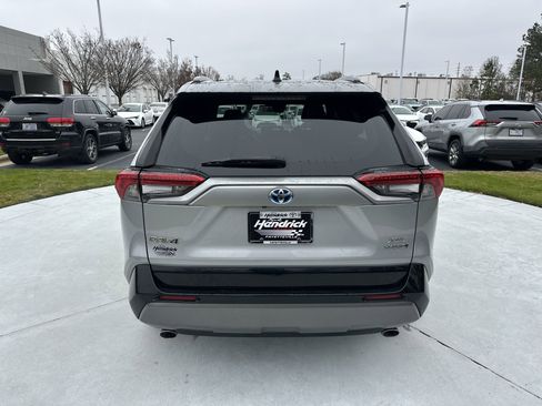 Used 2021 Toyota RAV4 XSE w/ XSE Grade Weather Package image 9