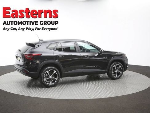 Used 2024 Chevrolet Trax RS FWD image 41