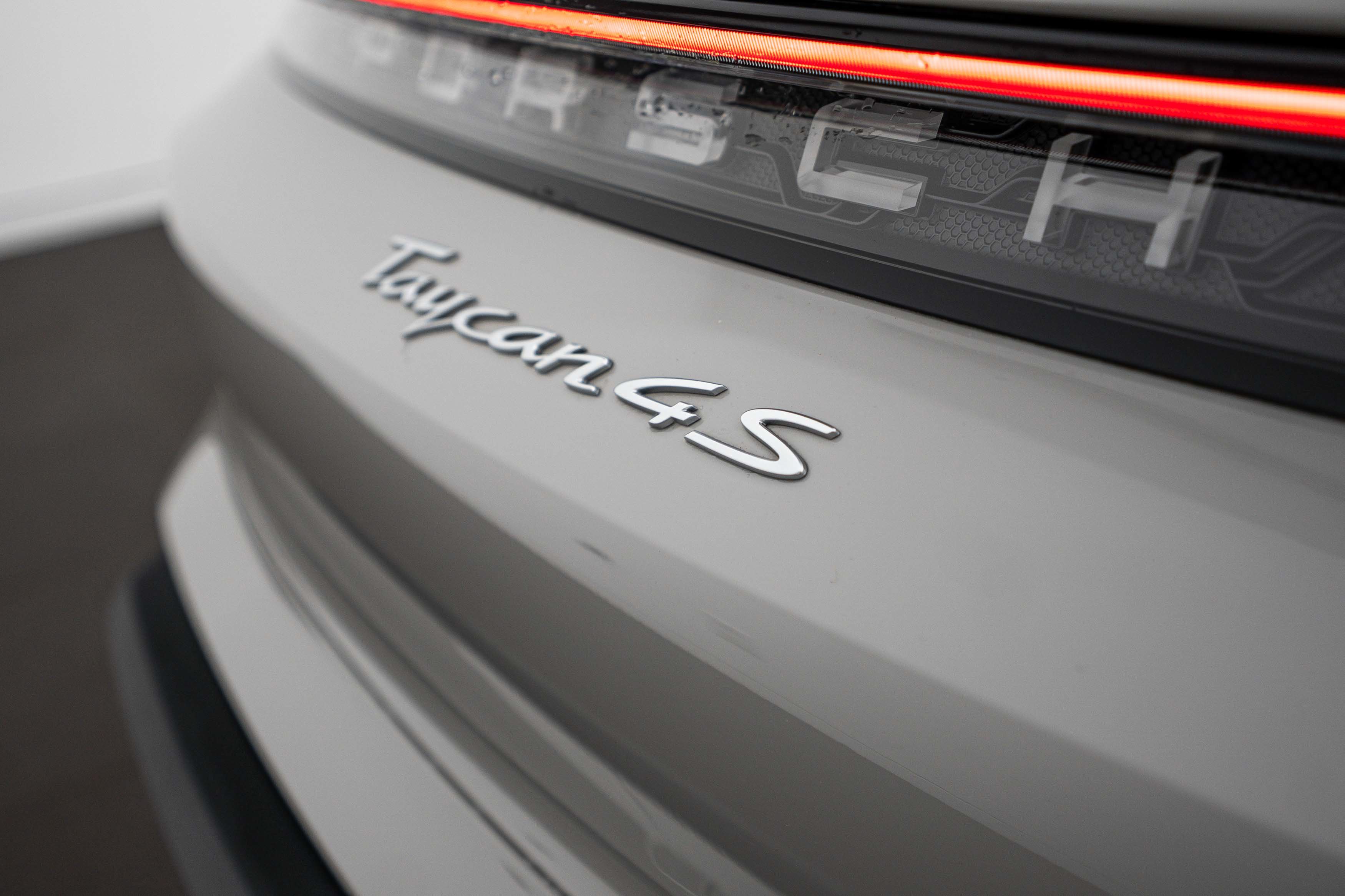 Certified 2023 Porsche Taycan 4S AWD/4WD image 26
