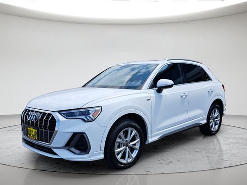 Used 2025 Audi Q3 2.0T Premium AWD/4WD image 7