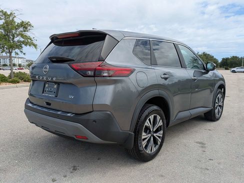 Used 2023 Nissan Rogue SV FWD image 5
