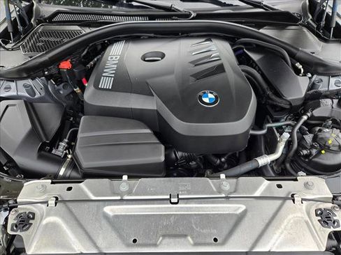 Used 2025 BMW 330i Sedan w/ Premium Package RWD image 24