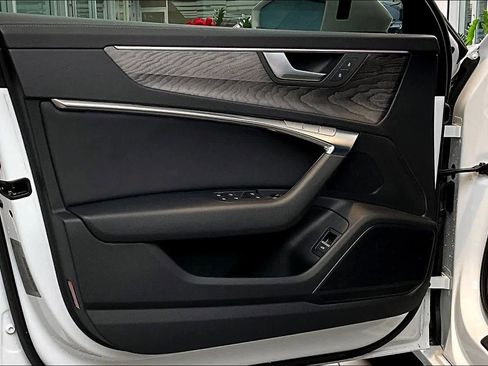 Certified 2025 Audi A6 2.0T Premium w/ Convenience Plus Package image 22