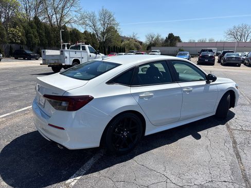 Used 2025 Honda Civic Sport image 5