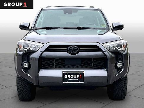 Certified 2022 Toyota 4Runner SR5 AWD/4WD image 4