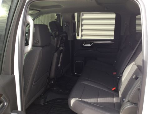 New 2026 GMC Sierra 3500 SLE w/ SLE Value Package image 8