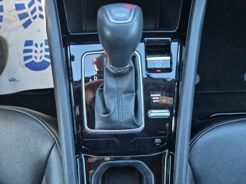 Used 2024 Jeep Compass Limited image 39