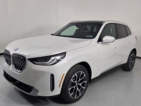New 2026 BMW X3 xDrive30 w/ Premium Package image 3