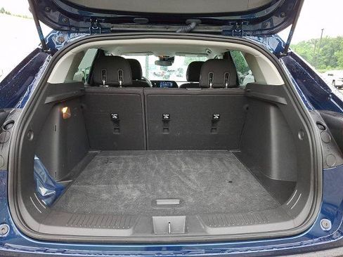 Used 2024 Chevrolet Trax LS w/ LS Convenience Package FWD image 29