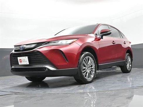 Certified 2024 Toyota Venza Limited AWD/4WD image 30