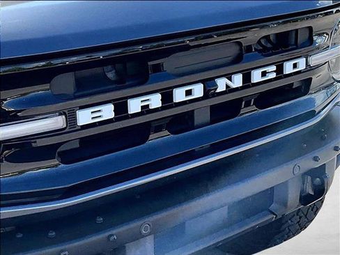 Used 2022 Ford Bronco Outer Banks image 27